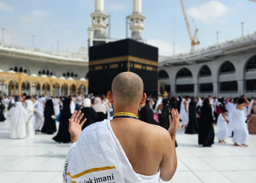 Mau Gantikan Umroh Orang Tercinta? Cek Biaya Badal Umroh